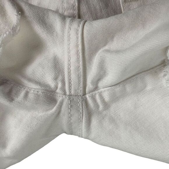 Gap White Frayed Hem Shorts size 30R - Picture 5 of 8